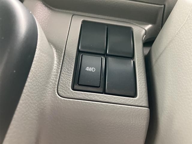 0202095A30260501W00709.jpg