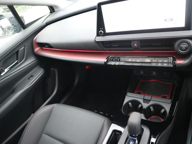 0200525A30260620W00213.jpg