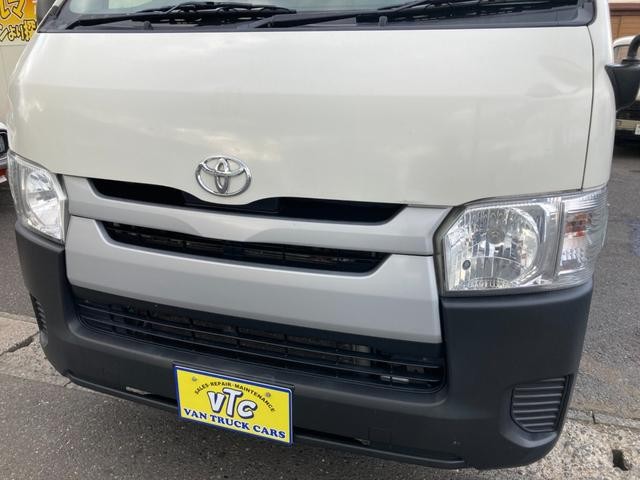 0904288A30260918W00106.jpg