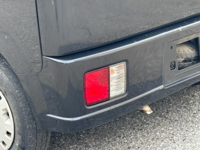 0404285A30260719W00319.jpg