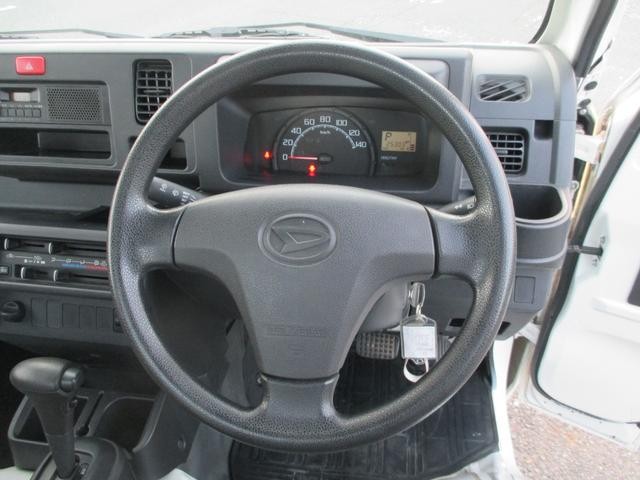 0400016A30261003W00107.jpg