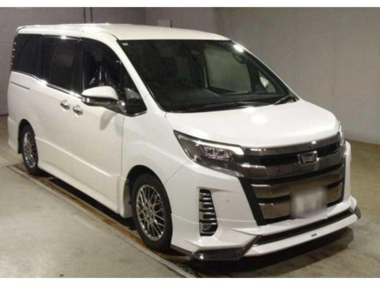 2020 Toyota Noah Standard for sale in Kenya