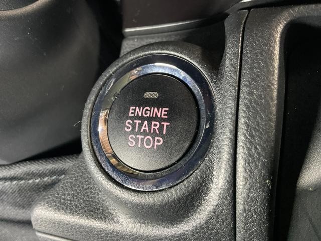0504839A30260917W00117.jpg