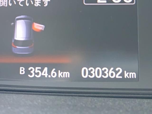 26385374_carP_l_2.jpg