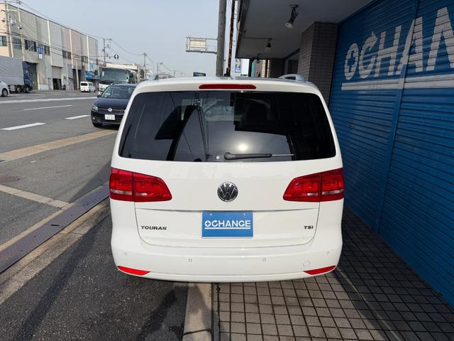 9730712A30260321W00203.jpg