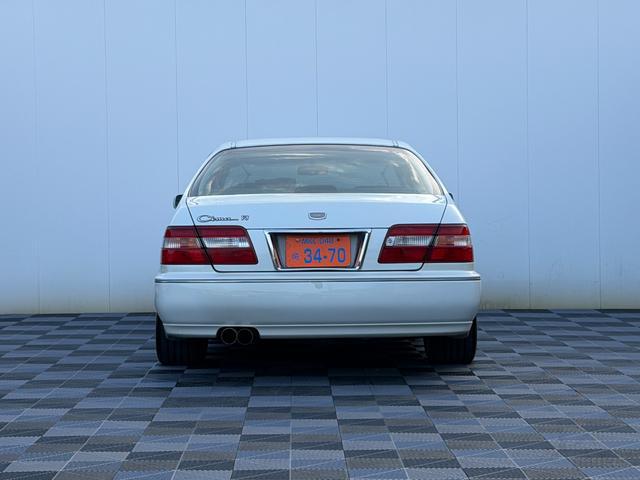 0540491A30260516W00116.jpg