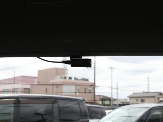 0520046A30260726W00618.jpg