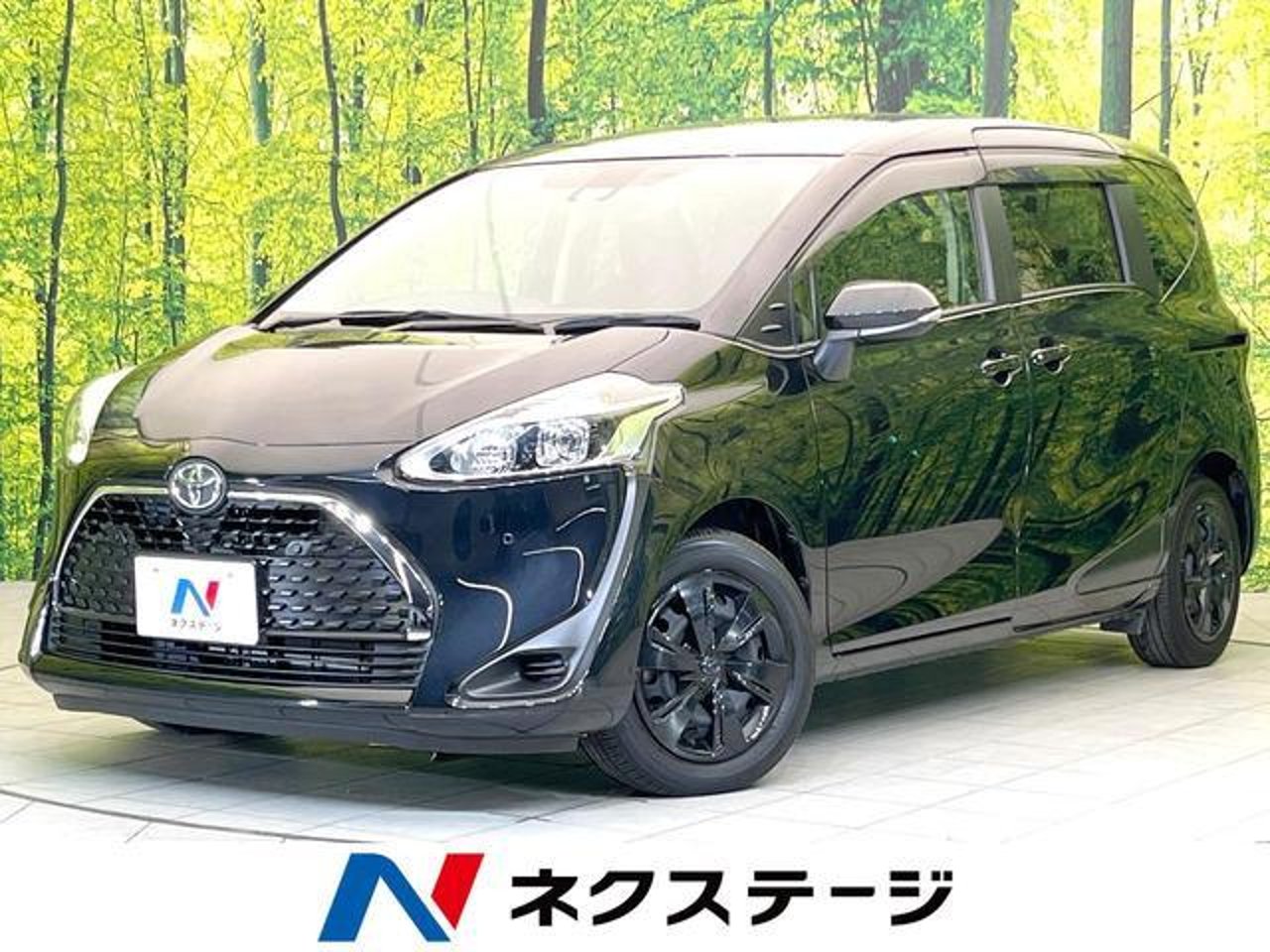 2021 Toyota Sienta, photo 1 of 1