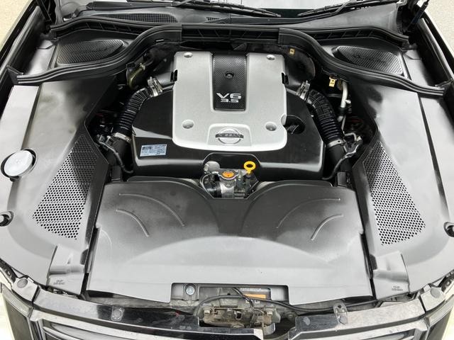 0541049A30261020W00107.jpg