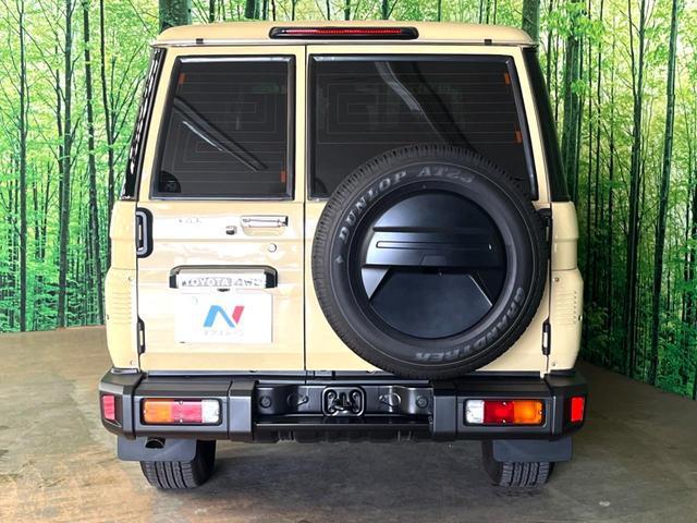 24807795_carP_l_9.jpg