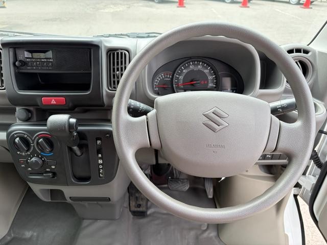 0903578A30260825W00108.jpg