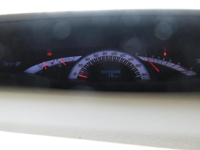 0500301A30260518W01117.jpg