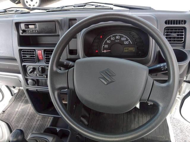 0158279A30260502W00117.jpg
