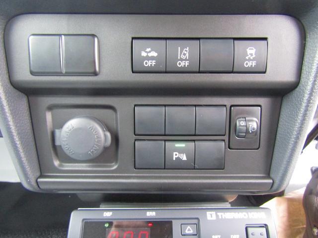 0510272A30260507W01416.jpg