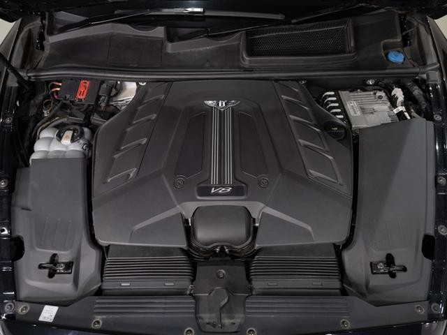 0704883A30261016W00114.jpg