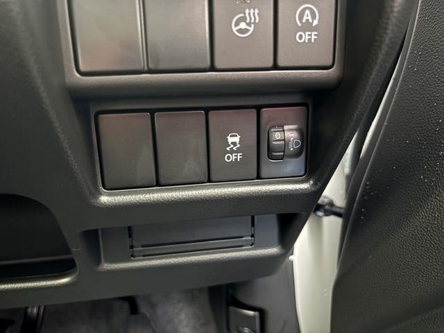 0502422A30260626W00219.jpg