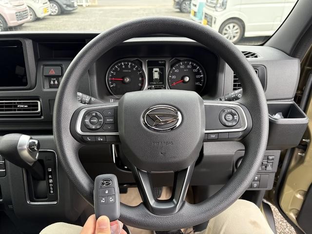 0541568A30251015W00213.jpg