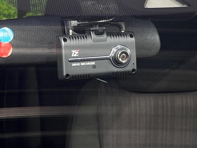 25015099_carP_l_14.jpg