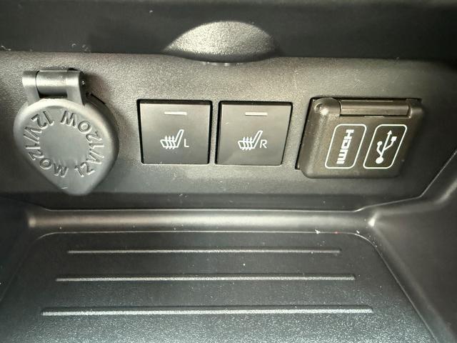 0300152A30260523W00517.jpg