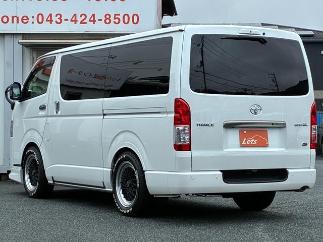 0561558A30261026W00111.jpg