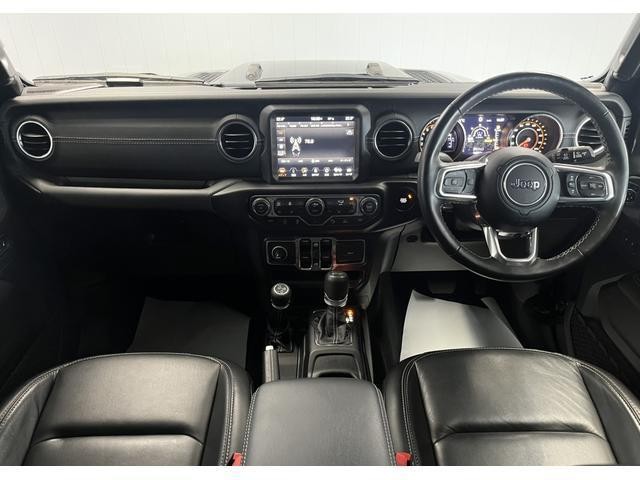 25668796_carP_l_5.jpg