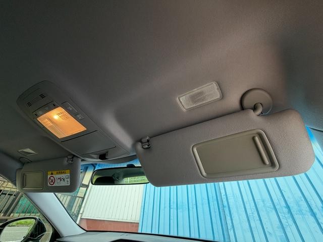 0209103A30260915W00107.jpg