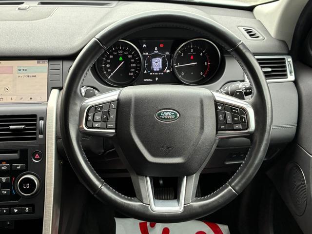 0508358A30260706W00202.jpg