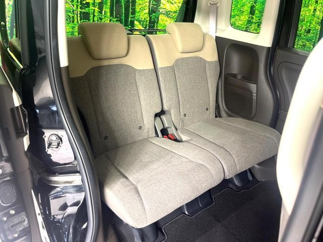 26838171_carP_l_2.jpg