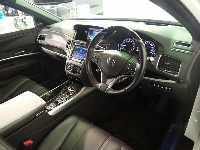 0201190A30260628W00115.jpg