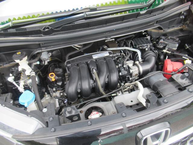 0500827A30260421W00213.jpg