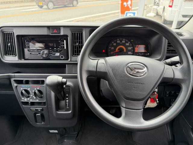 0541551A30260905W00103.jpg