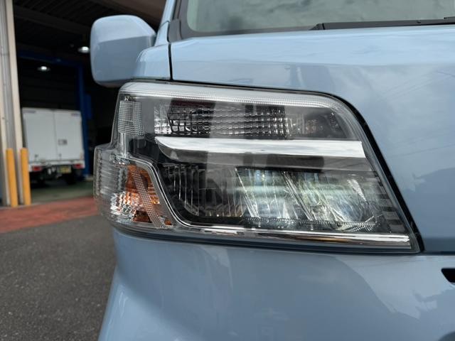 0541551A30260905W00118.jpg
