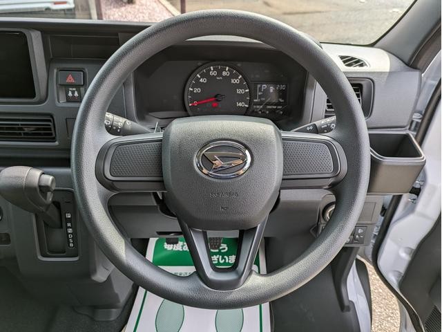 0550665A30260207W00204.jpg