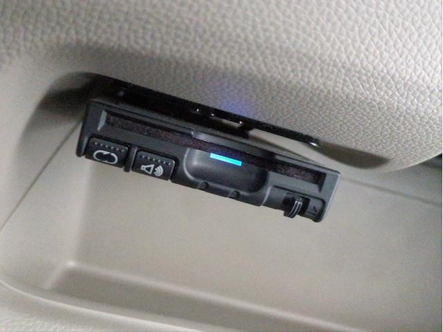 0202228A30260828W00716.jpg