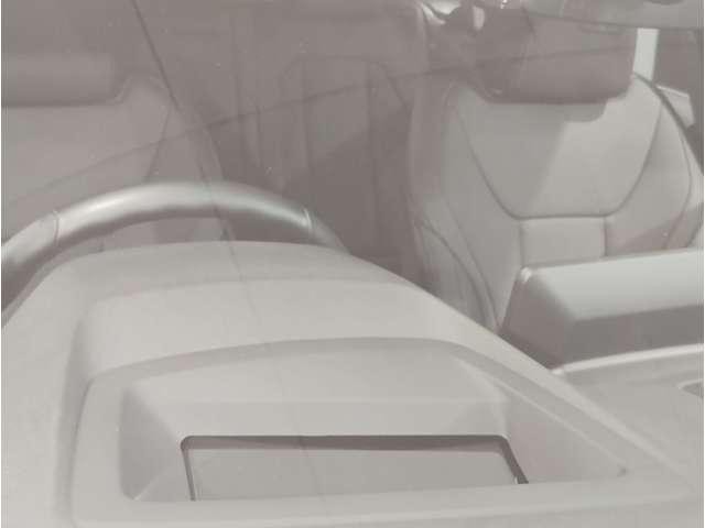 26509552_carP_l_9.jpg