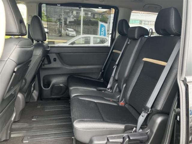 25329048_carP_l_14.jpg