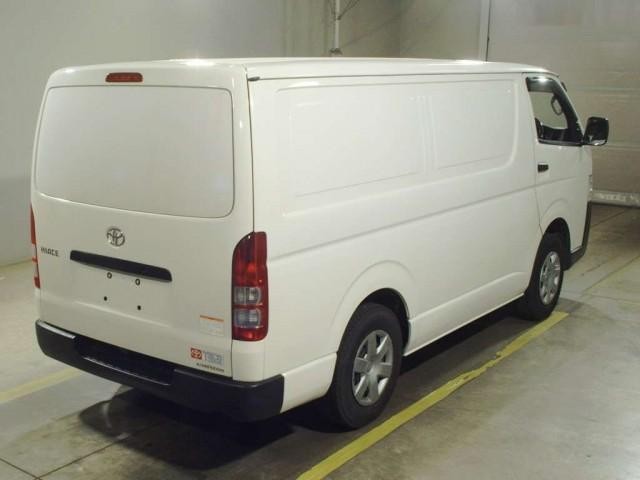 27012215_carP_l_3.jpg
