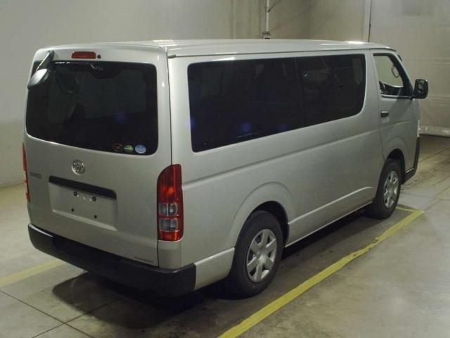 27012425_carP_l_3.jpg