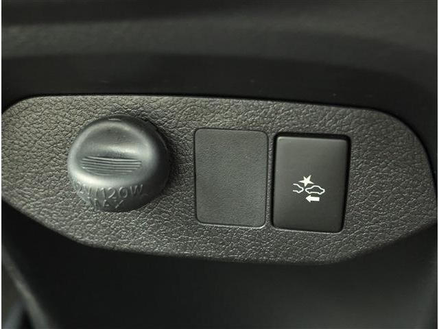 0202468A30260829W00714.jpg