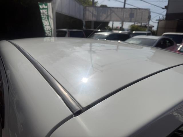 0704305A30260401W00114.jpg