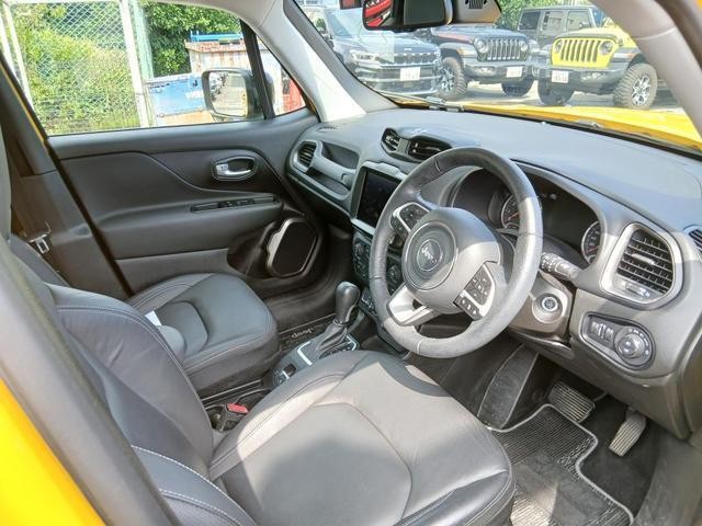 25076426_carP_l_13.jpg
