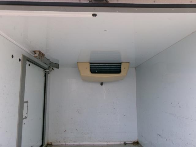 0740030A30260421W00207.jpg