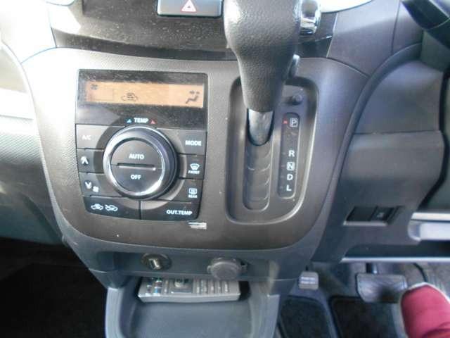0802076A30221223W00711.jpg