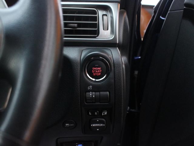 0520029A30261006W00819.jpg
