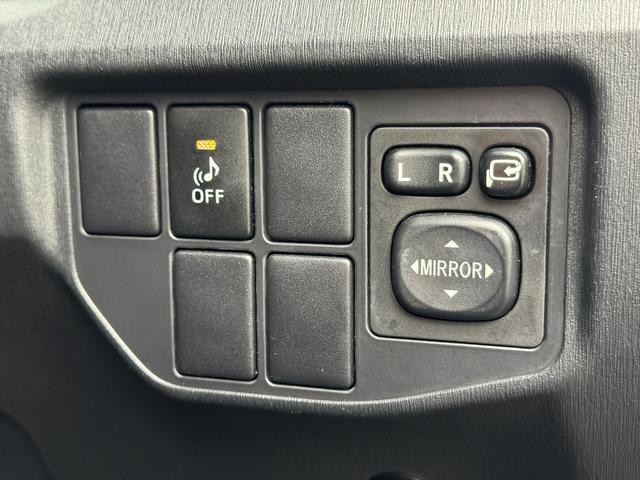0204276A30260916W00114.jpg