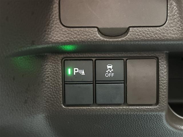 0403499A30261027W03108.jpg