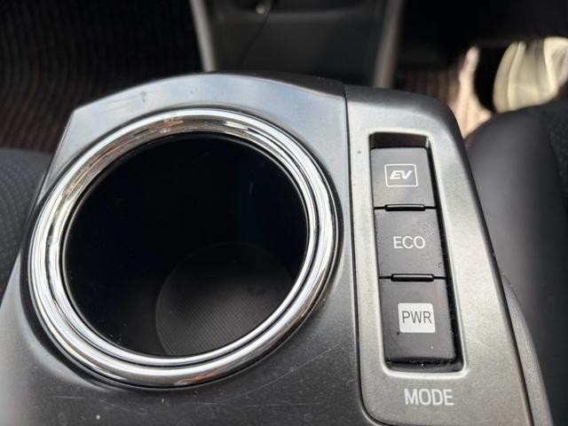 0520078A30260920W00213.jpg