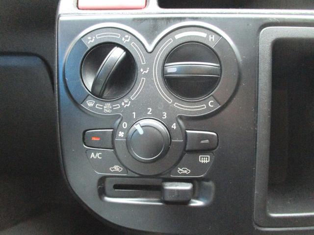 0502687A30260508W00214.jpg