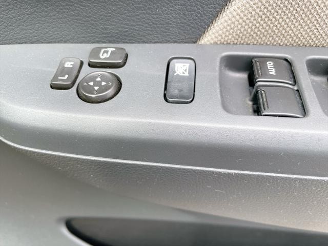 0203922A30260828W00114.jpg