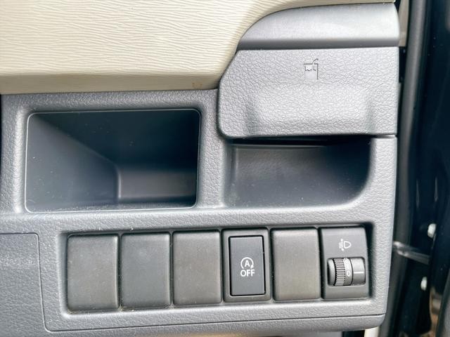 0203922A30260828W00115.jpg